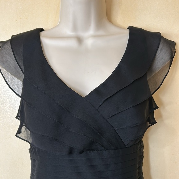 Adrianna Papell black ruffled cocktail dress size 4P - Picture 2 of 12